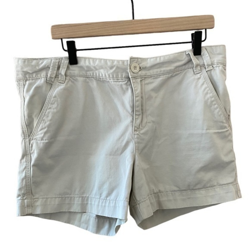 Calvin Klein women’s khaki casual high rise 4” inseam shorts size 14